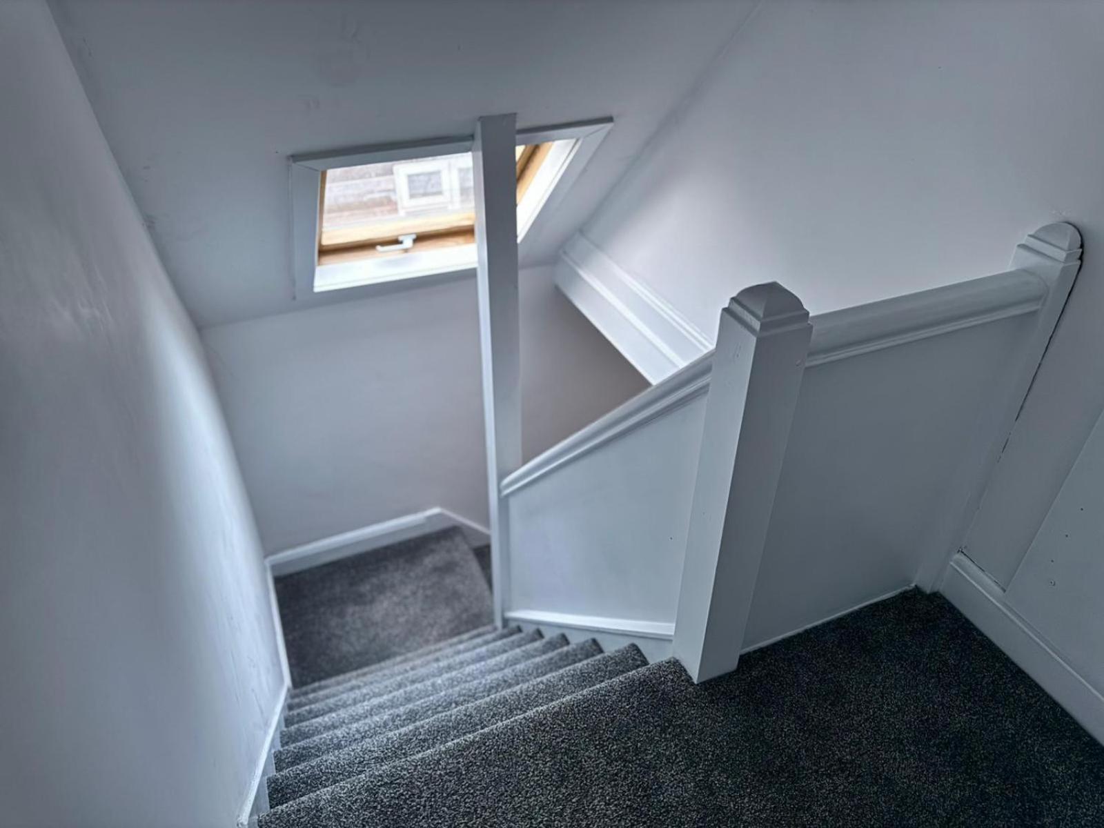 Shm Stays Solihull Hs2 Nec Airport Nr M6 M40 M42 Great For Long & Short Stays 15 Min Walk To Train Station 5 Min Drive To Town Centre Outside Bus Stops & Supermarket Free Parking Exterior foto